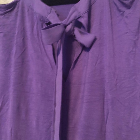 Lavender Purple Cold Shoulder 3/4 Blouson Sleeve Plus Tunic, Size 5X - Picture 3 of 5